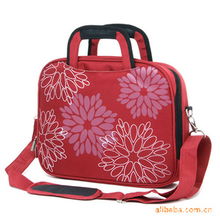 義烏市桂冠箱包 專(zhuān)業(yè)箱包加工服務(wù)，打造品質(zhì)與創(chuàng)新的完美結(jié)合